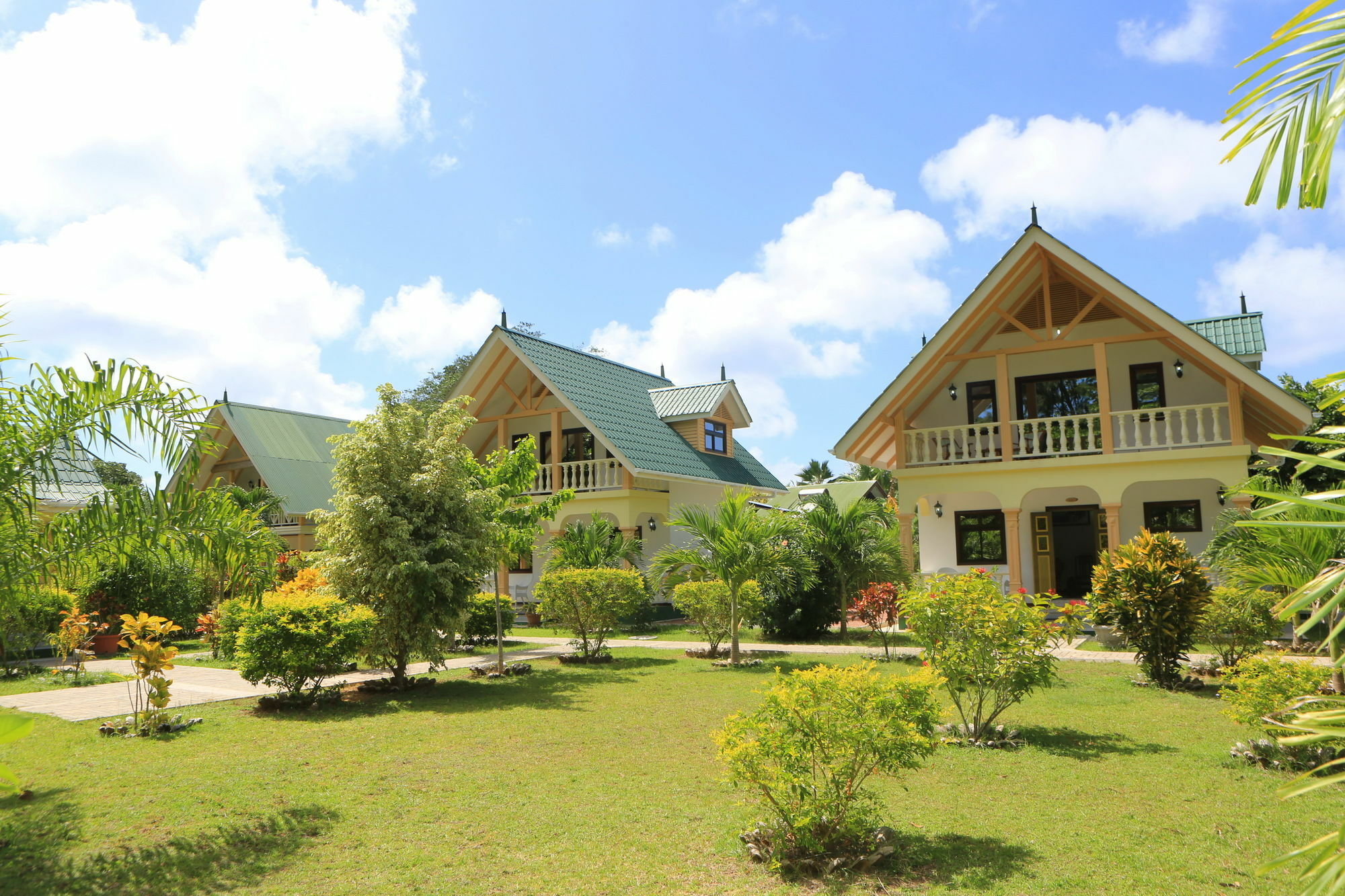 ชาเลต์ ด็องซ์ รียูเนียน Hotel ลาดิก ภายนอก รูปภาพ
